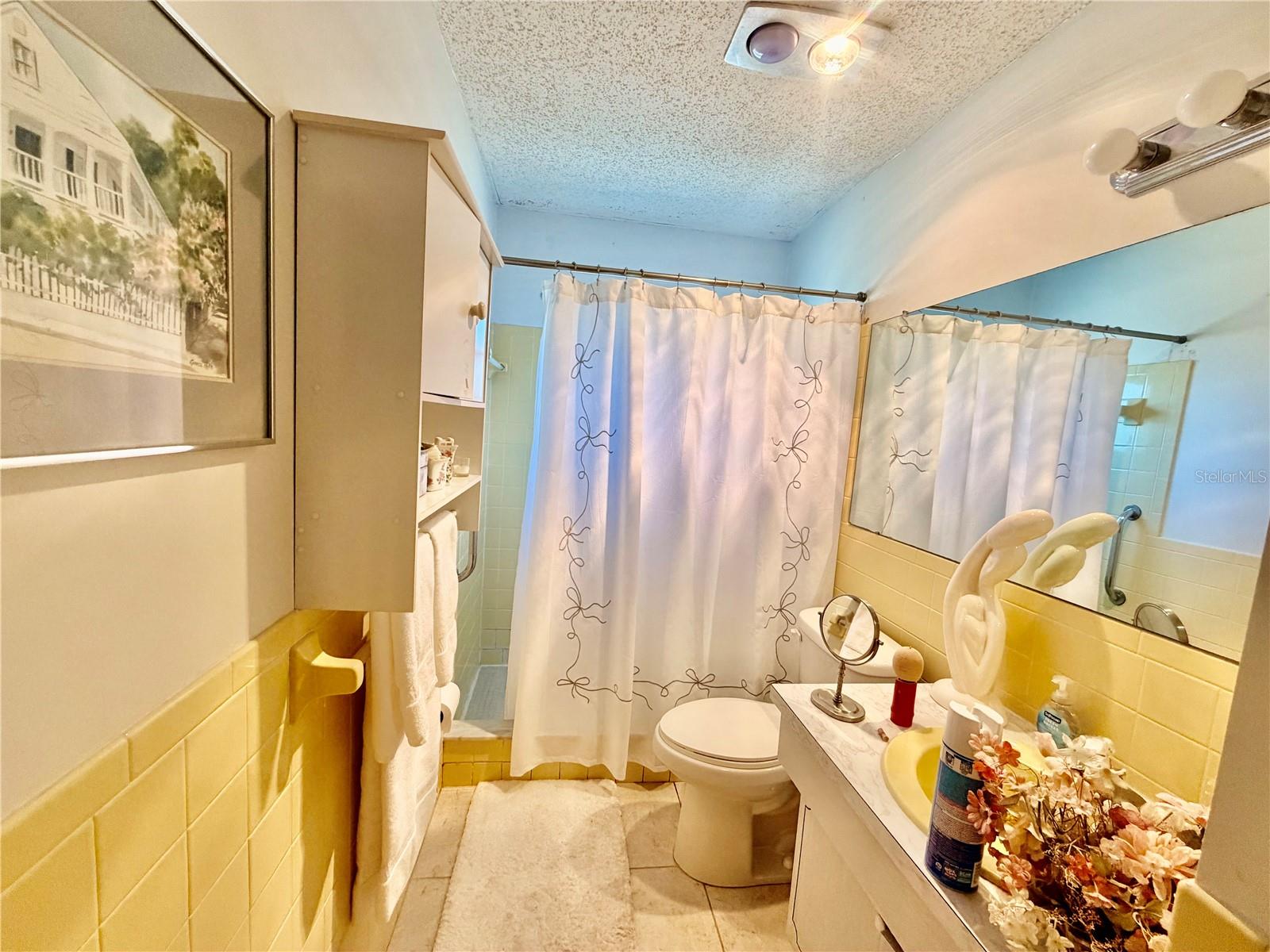 ANCHORAGE OF TARPON LAKE UNIT ONE THE - Residential