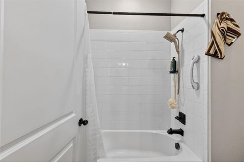 Tiny photo for 7838 Sloewood Drive, Leesburg, FL 34748 (MLS # G5106065)