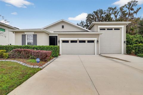 Photo of 7838 Sloewood Drive, Leesburg, FL 34748 (MLS # G5106065)