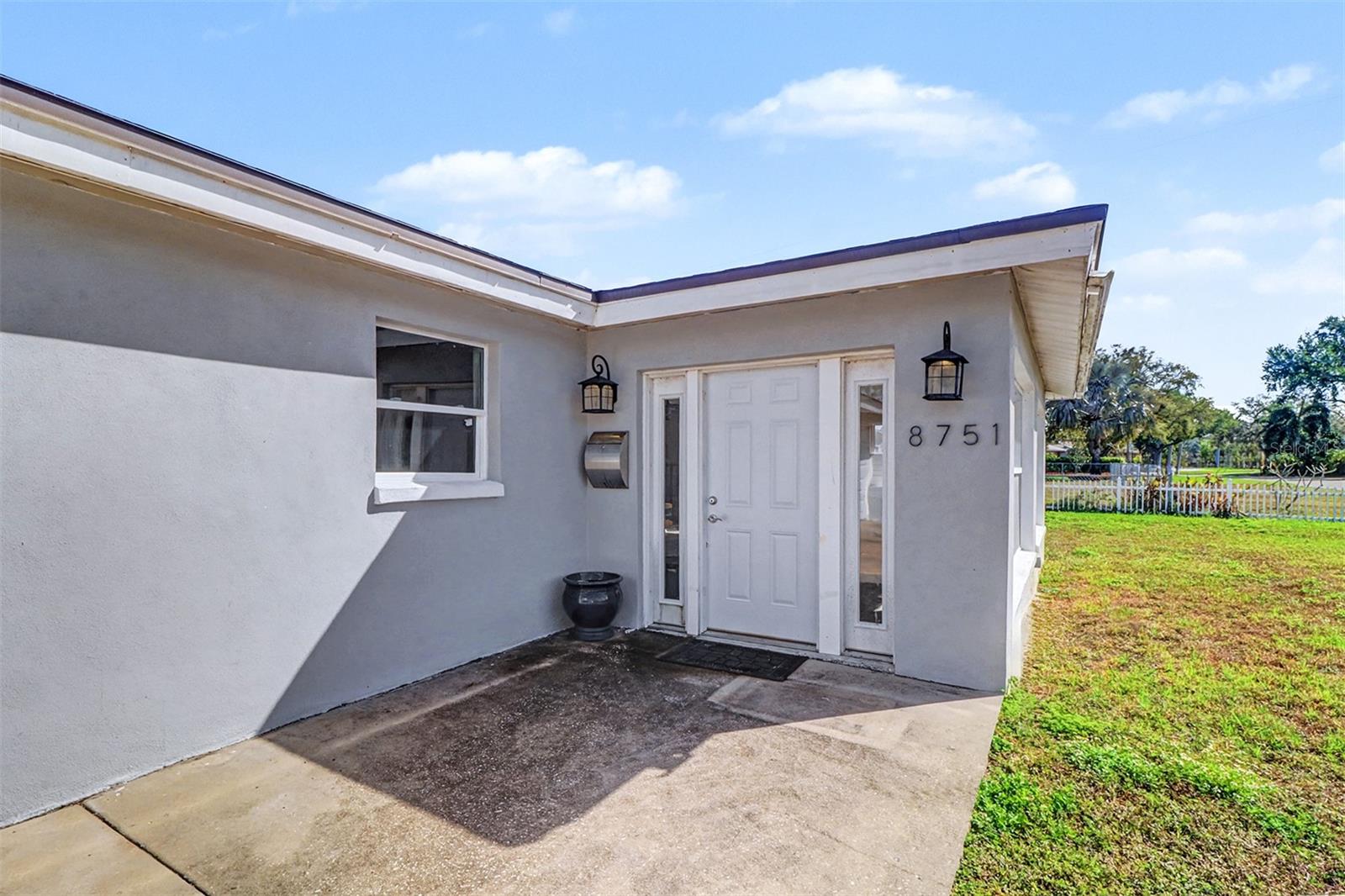 SUN-LIT SHORES J & J REP - Residential