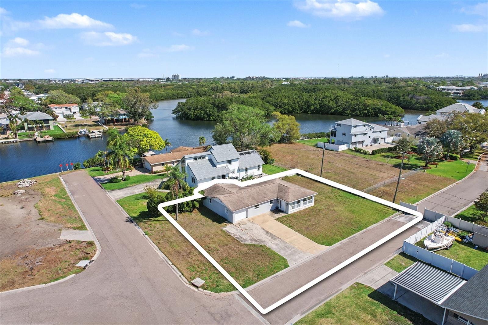 SUN-LIT SHORES J & J REP - Residential