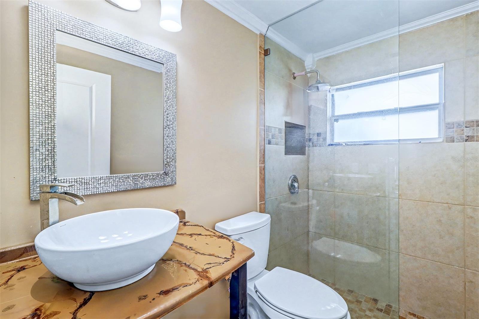 SUN-LIT SHORES J & J REP - Residential