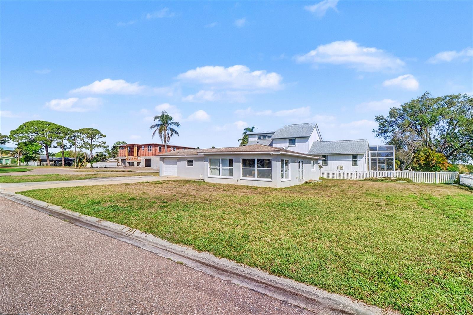 SUN-LIT SHORES J & J REP - Residential