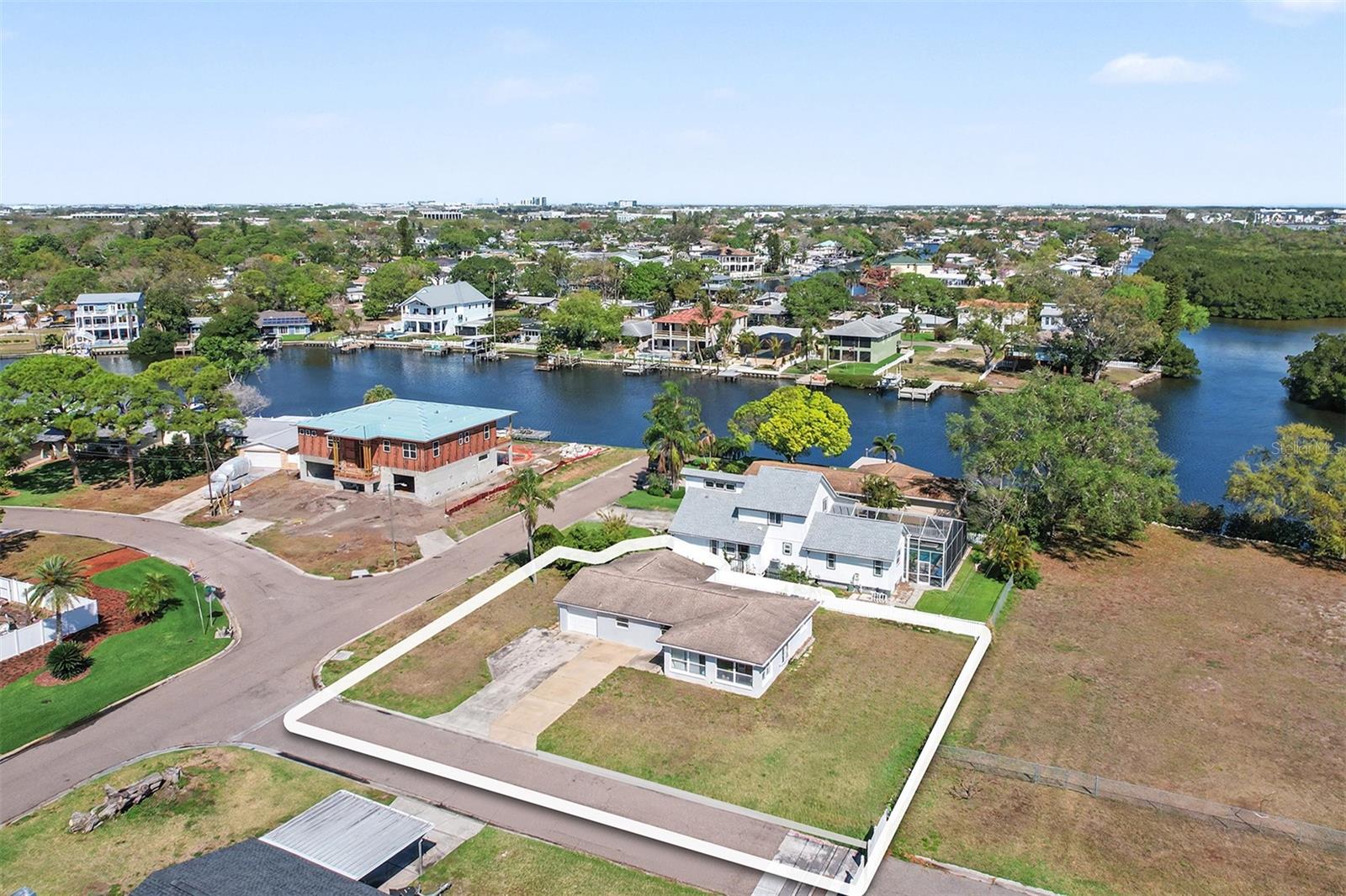 SUN-LIT SHORES J & J REP - Residential