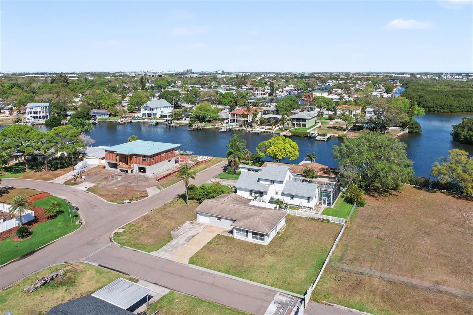 SUN-LIT SHORES J & J REP - Residential