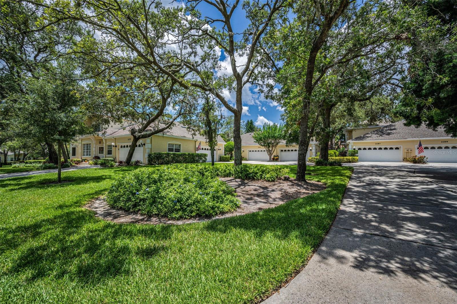 2177 OAK FOREST LANE