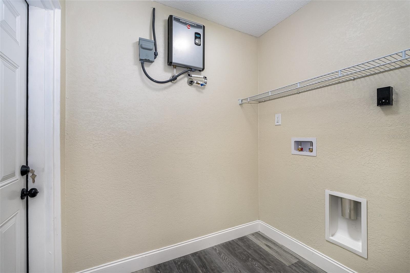 ROCKLEDGE PINES UNIT 01 - Residential