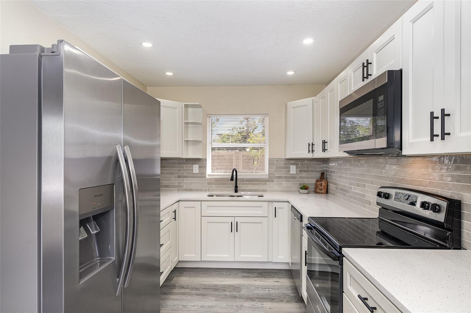 ROCKLEDGE PINES UNIT 01 - Residential