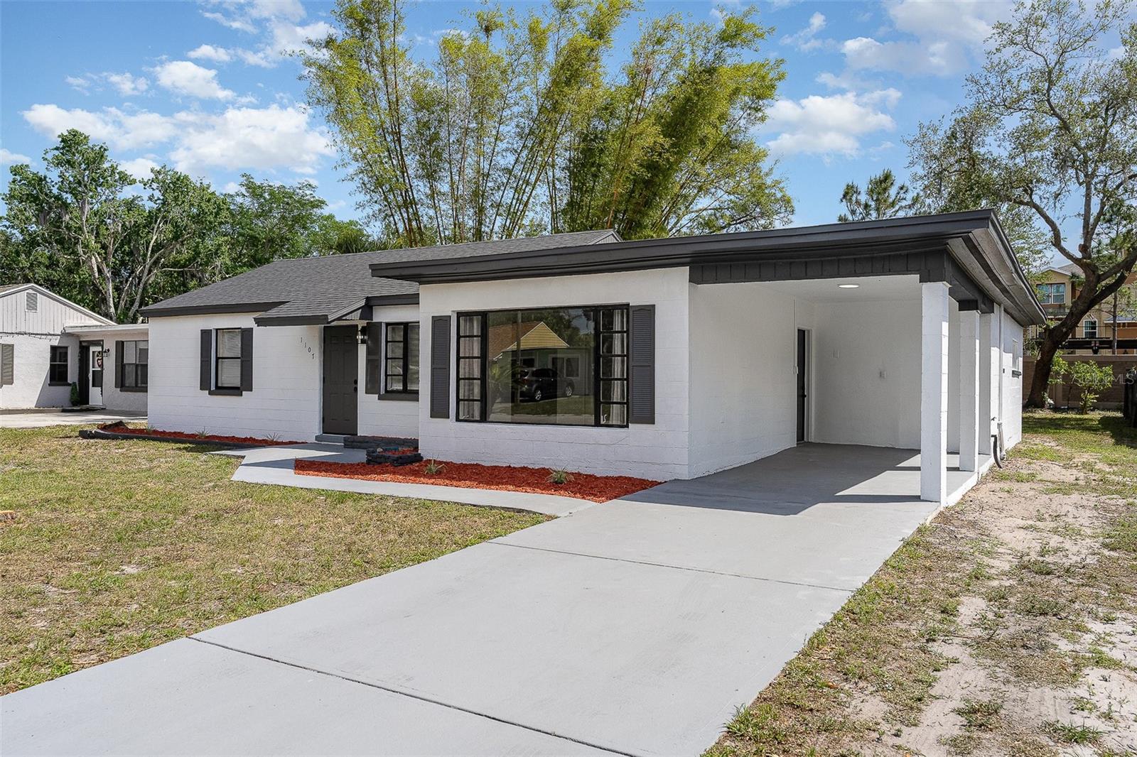 1107 WOODLAWN ROAD