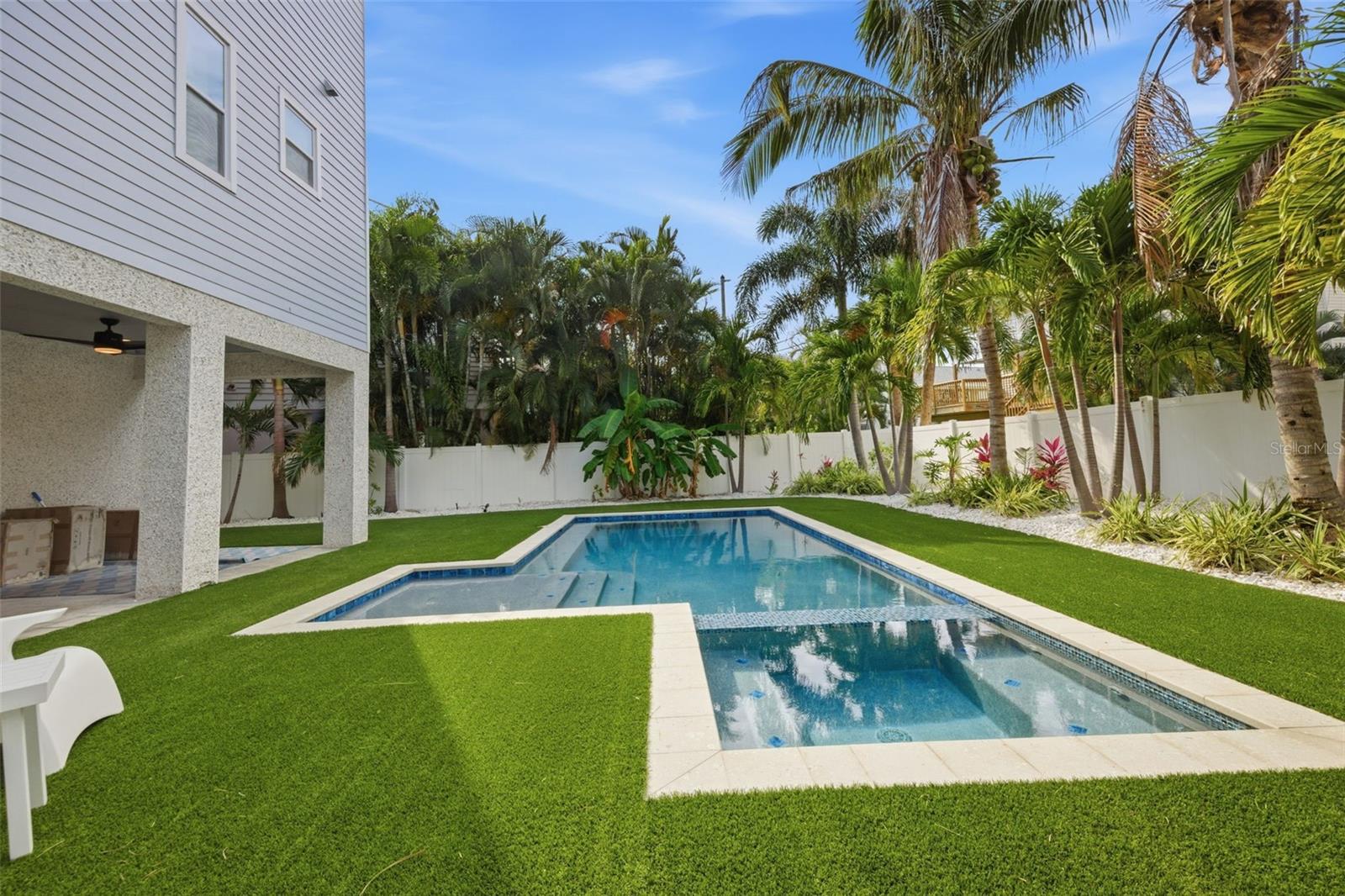 DON CE-SAR PLACE - Residential