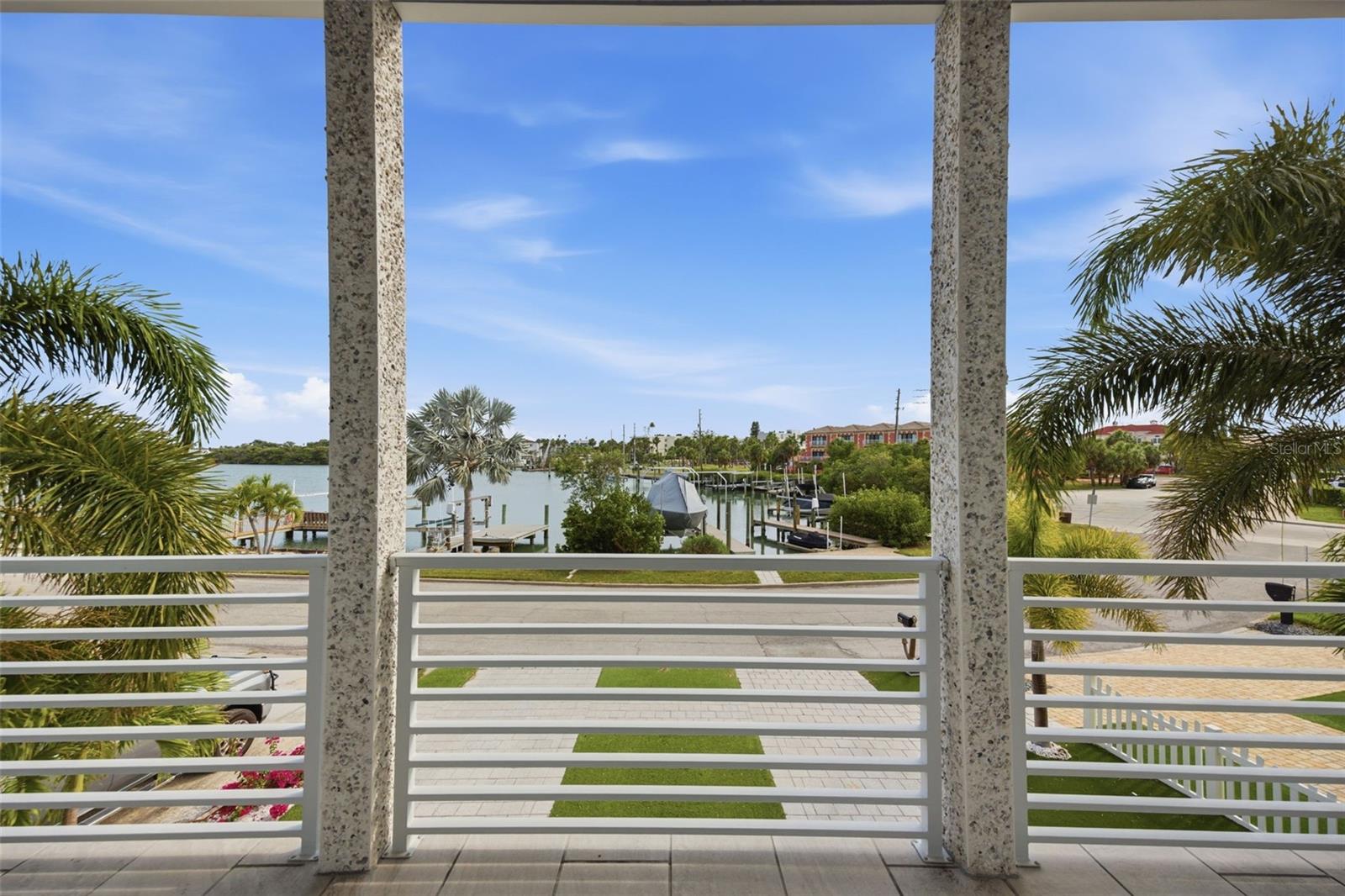 DON CE-SAR PLACE - Residential