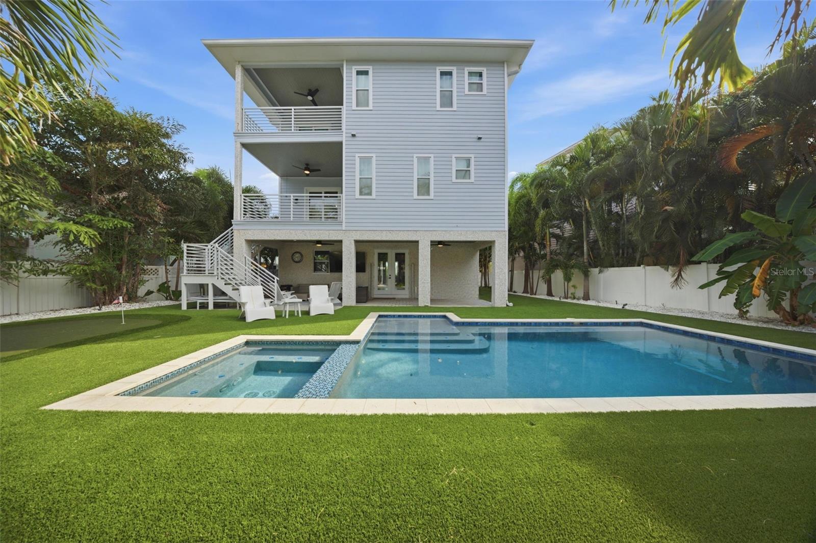 DON CE-SAR PLACE - Residential