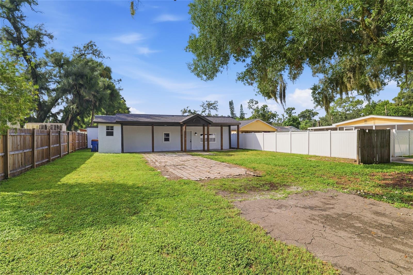 1707 E FRIERSON AVENUE