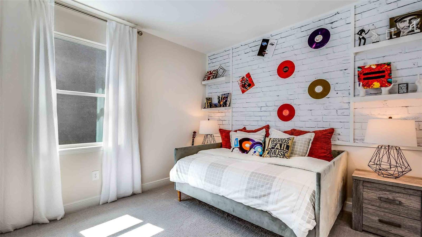 18206 THISTLEBERRY PLACE