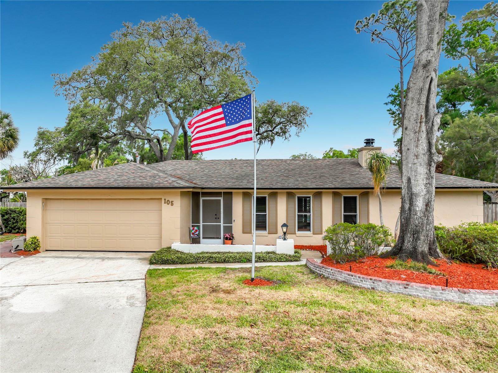 105 CEDAR OAK TRAIL