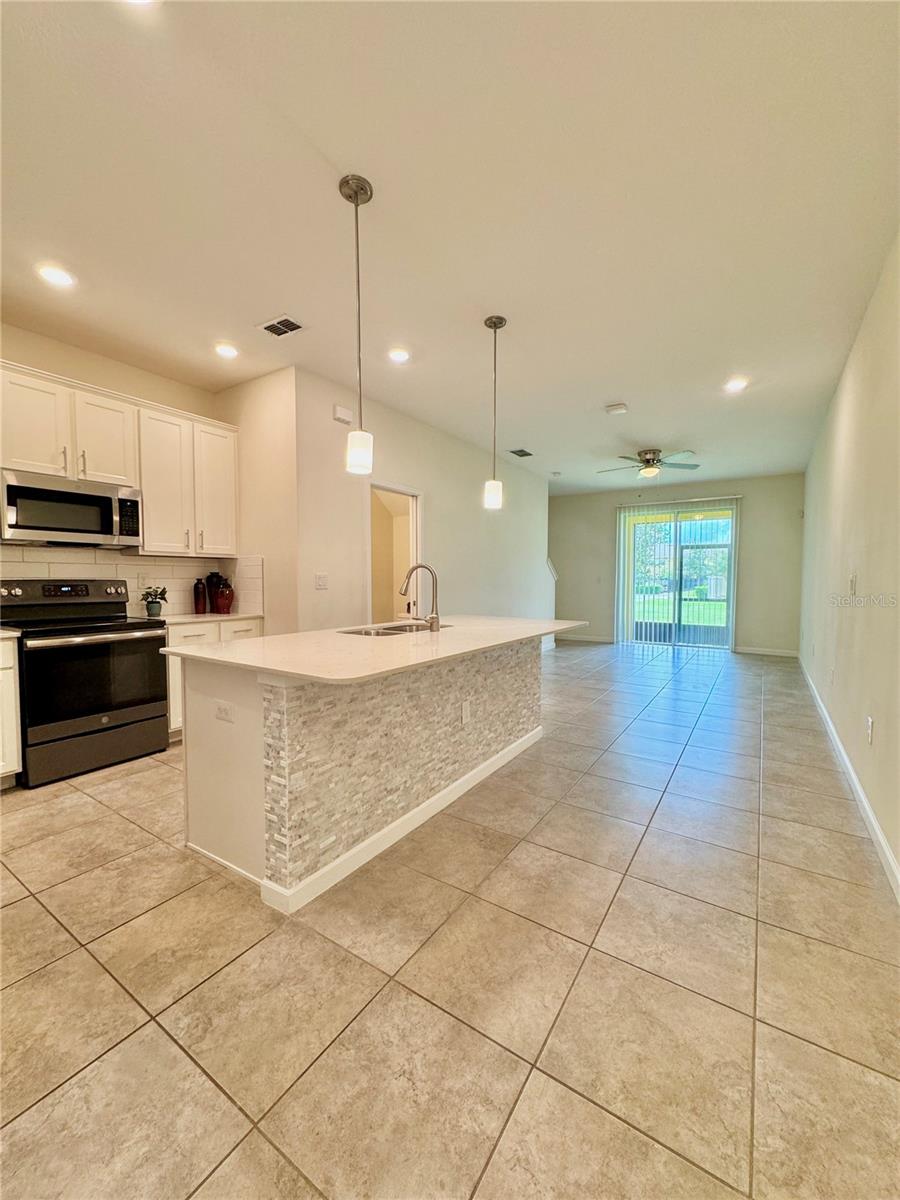 9825 RED EAGLE DRIVE