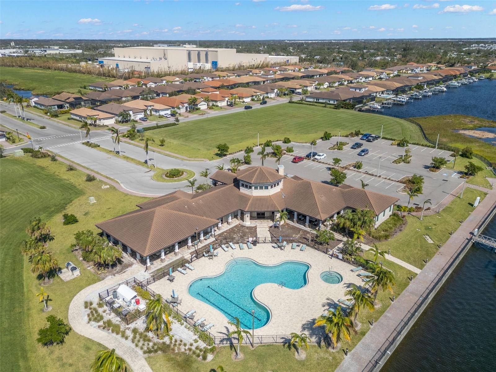 SANCTUARY COVE - Residential