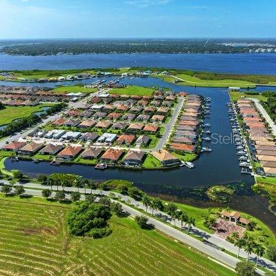 SANCTUARY COVE - Residential