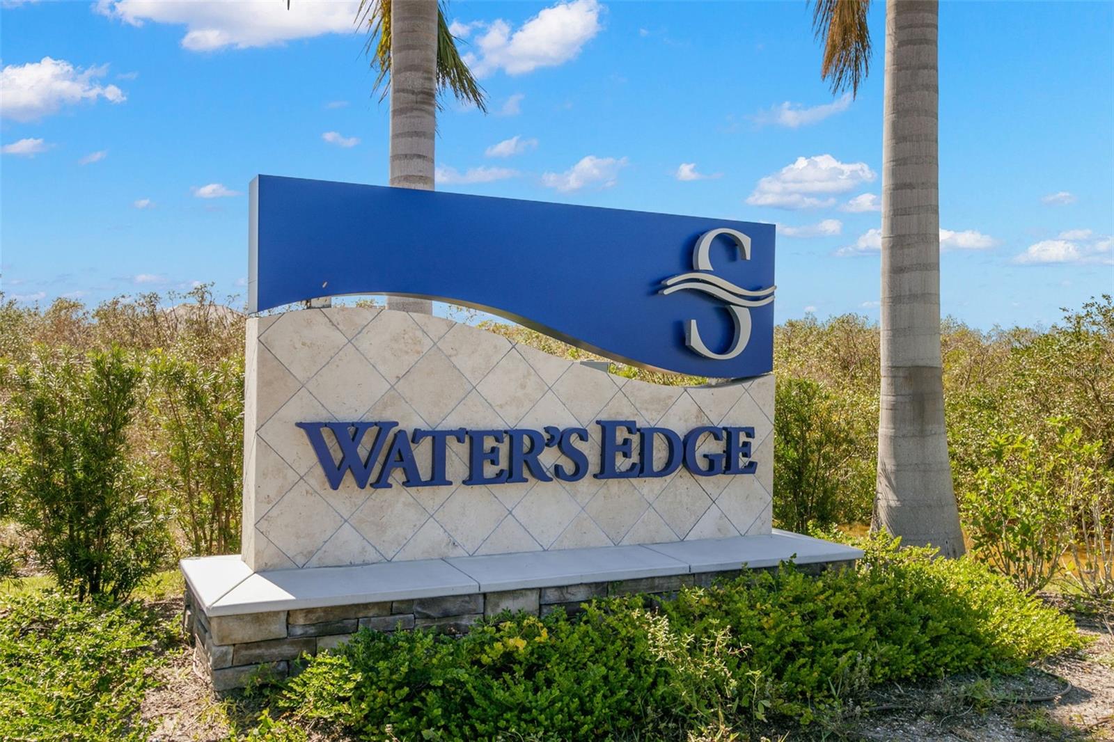 SANCTUARY COVE - Residential