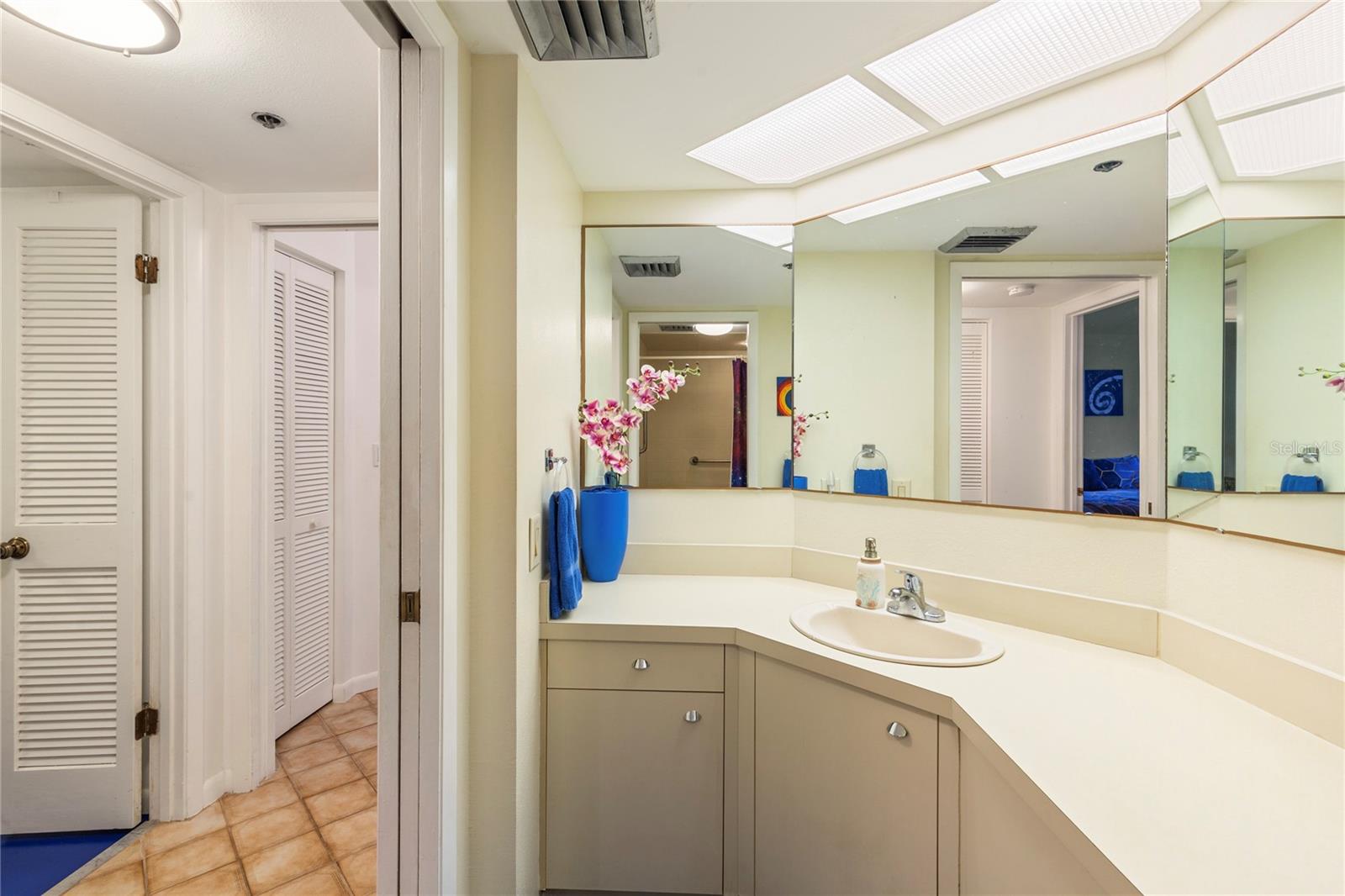 DANS ISLAND ON SAND KEY CONDO - Residential