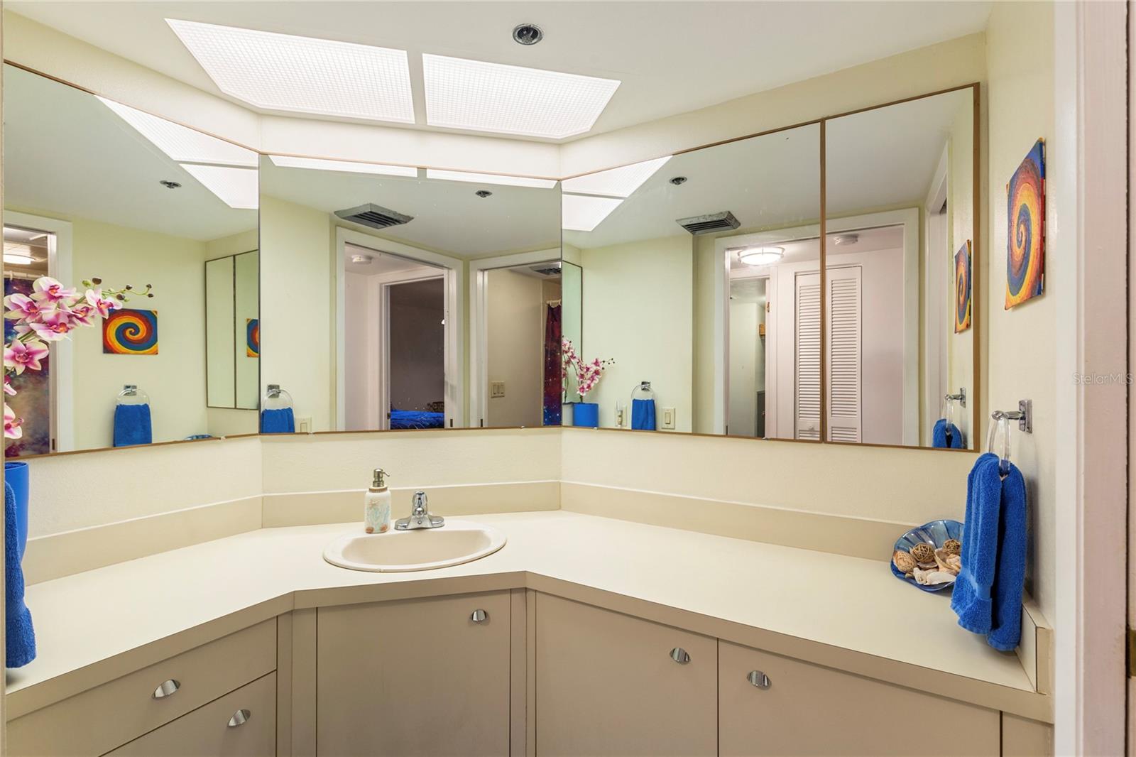 DANS ISLAND ON SAND KEY CONDO - Residential