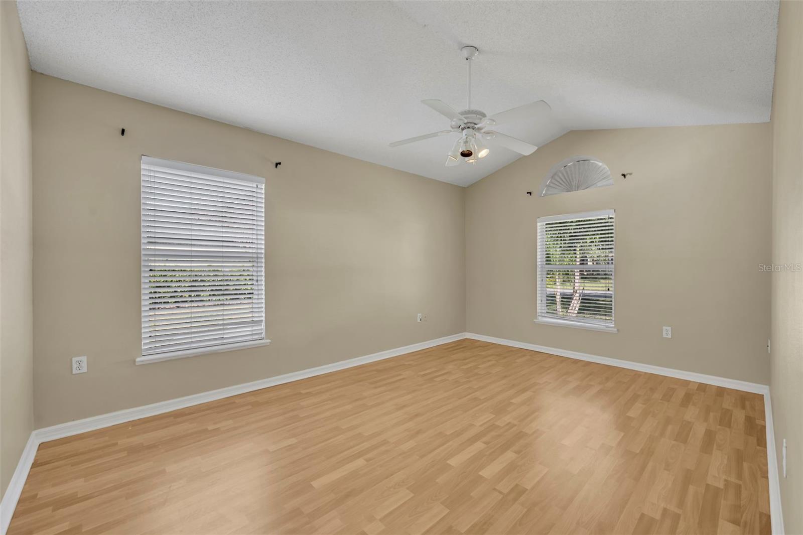 LAKEVIEW RESERVE 46/149 - Residential