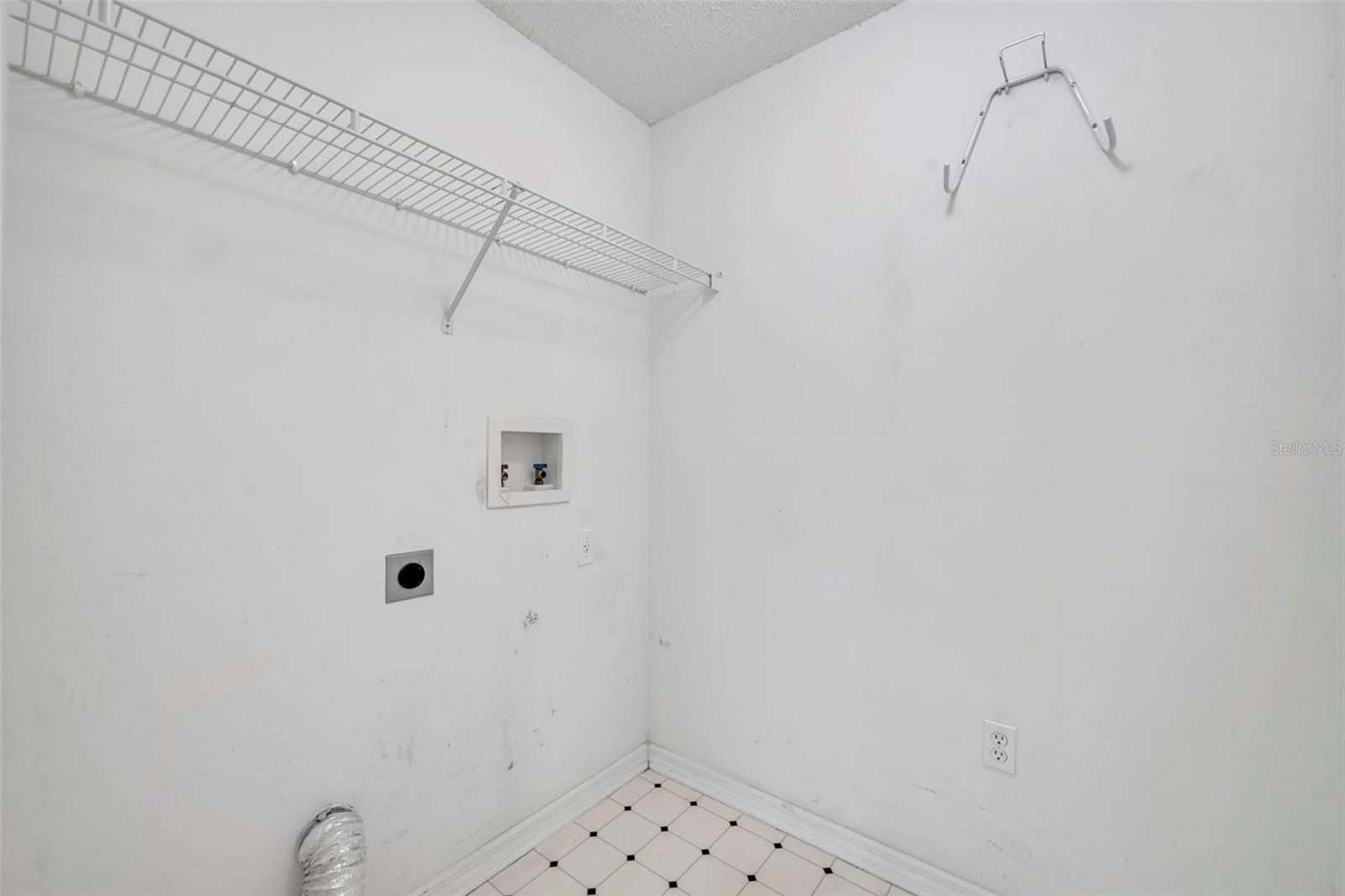 LAKEVIEW RESERVE 46/149 - Residential