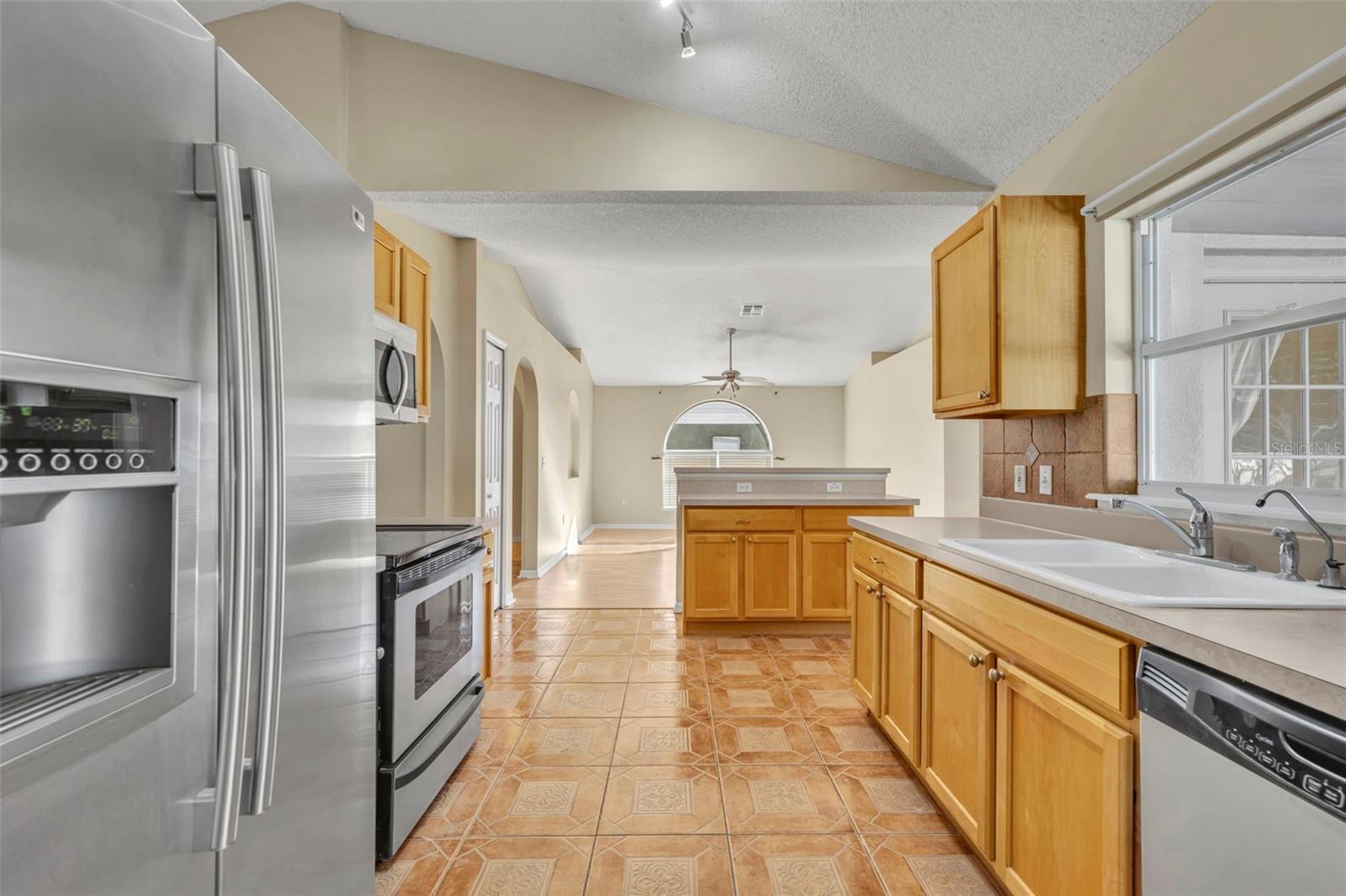 LAKEVIEW RESERVE 46/149 - Residential