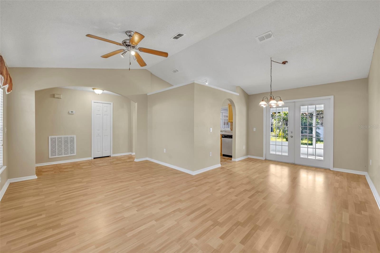 LAKEVIEW RESERVE 46/149 - Residential