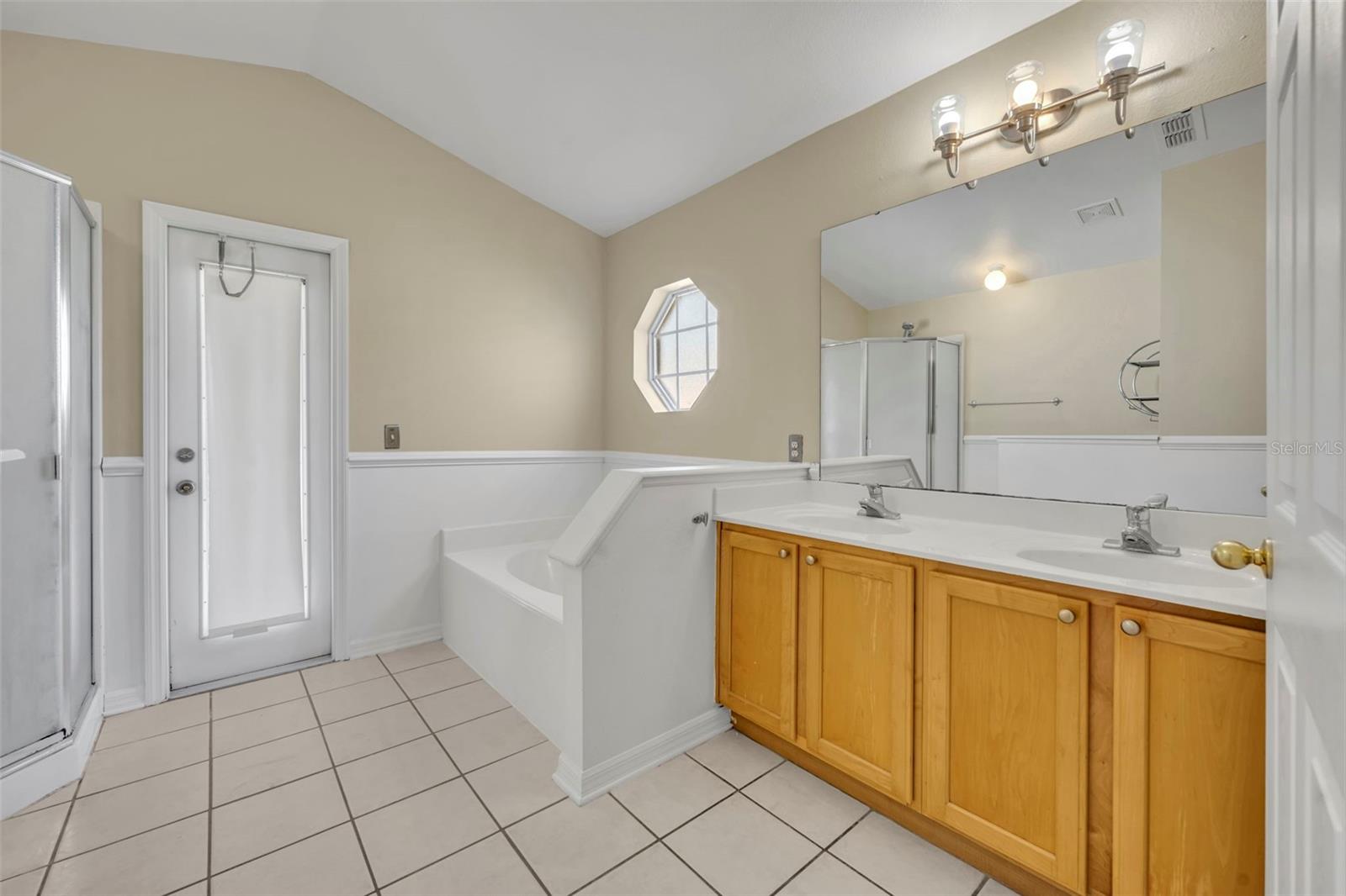 LAKEVIEW RESERVE 46/149 - Residential