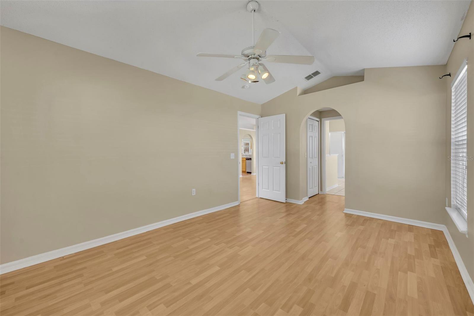 LAKEVIEW RESERVE 46/149 - Residential