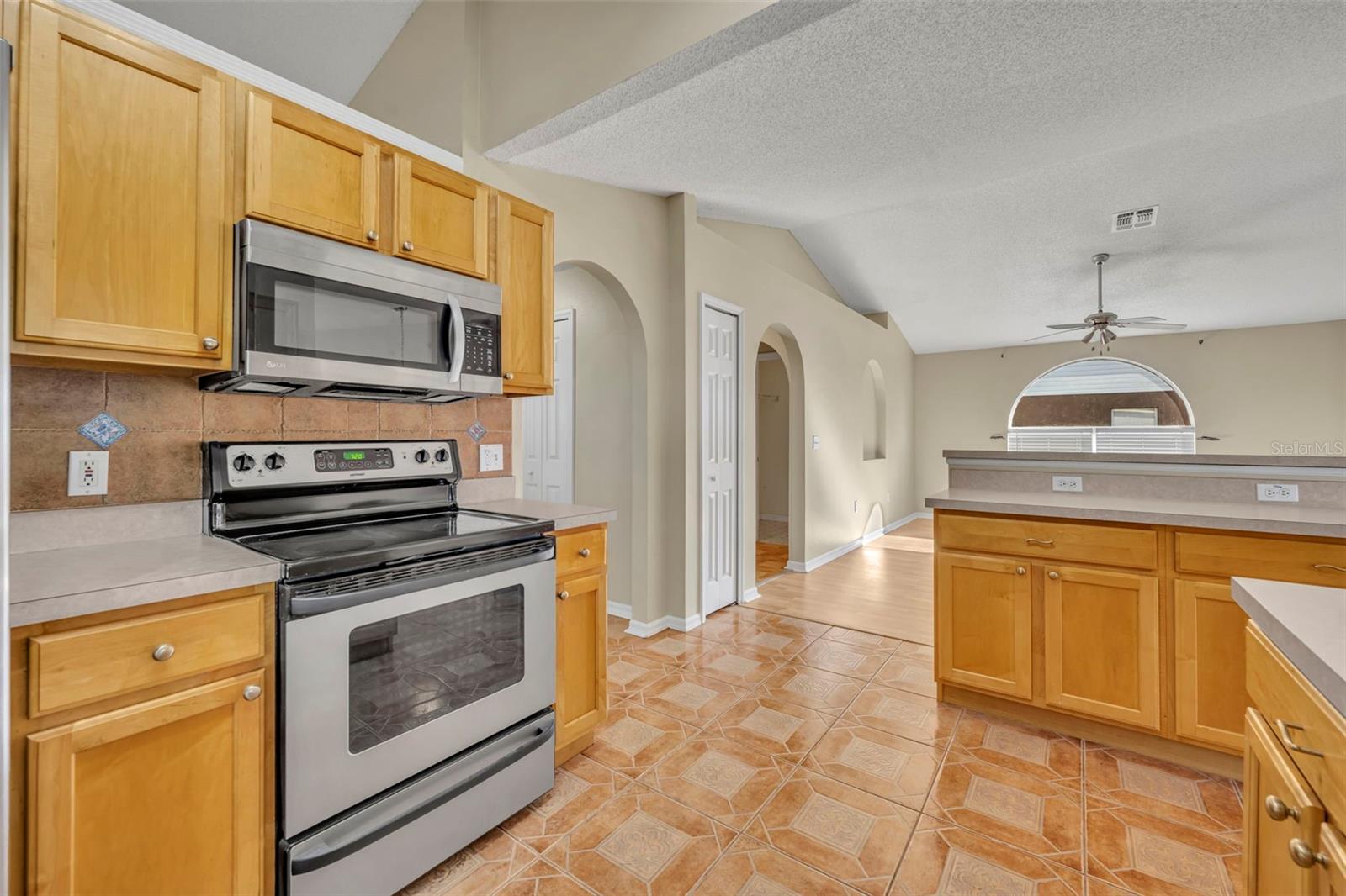 LAKEVIEW RESERVE 46/149 - Residential