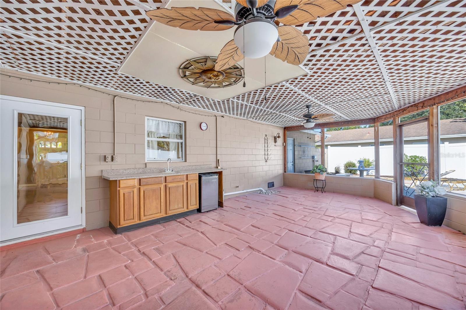 EASTBROOK SUB UNIT 15 - Residential