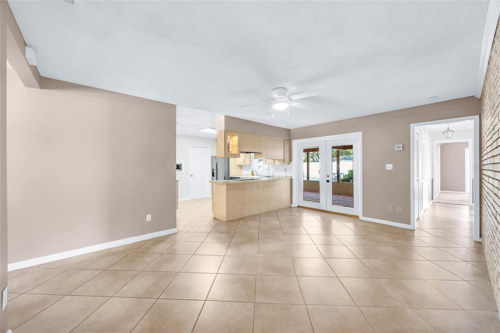 EASTBROOK SUB UNIT 15 - Residential