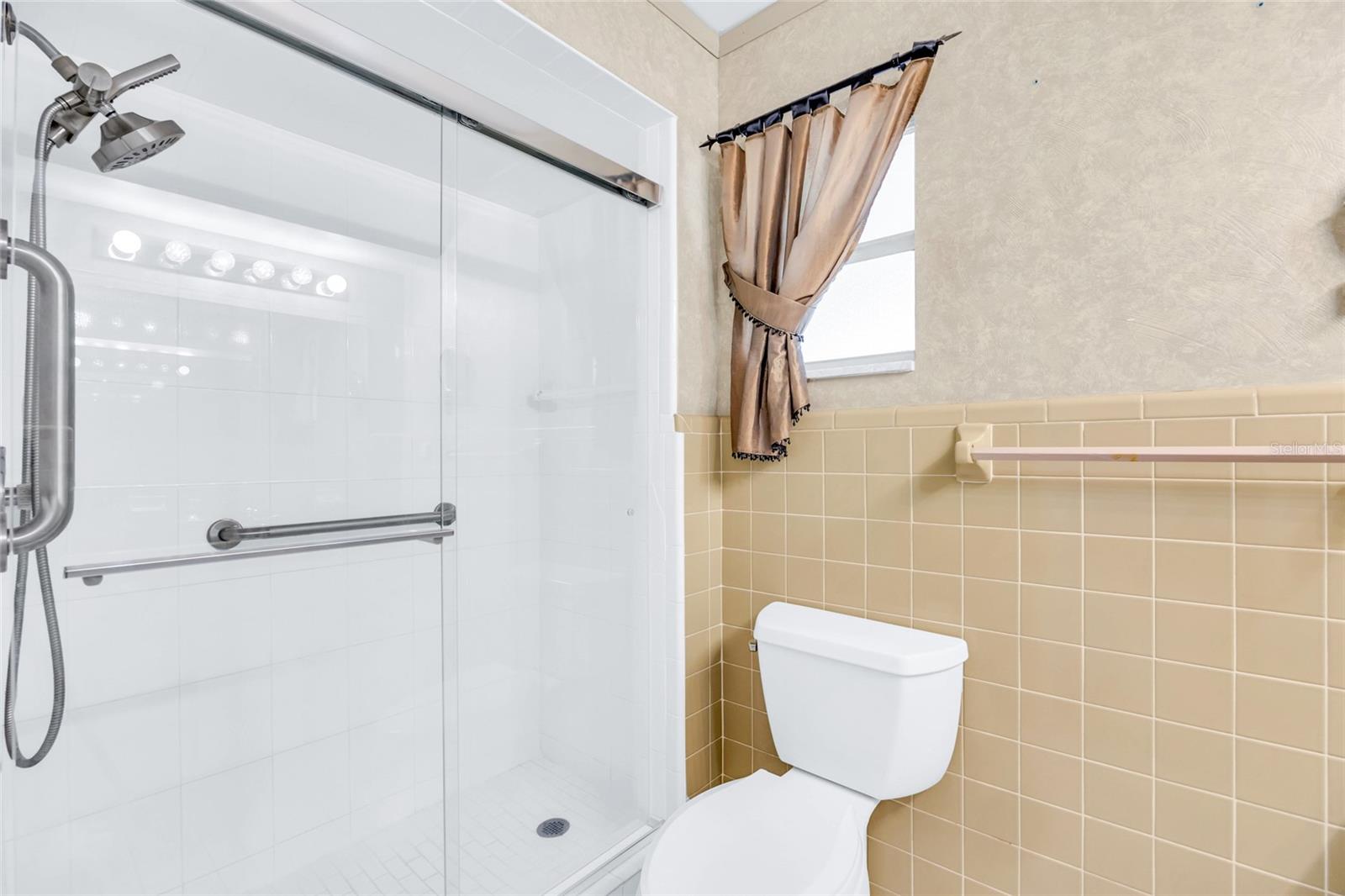 EASTBROOK SUB UNIT 15 - Residential