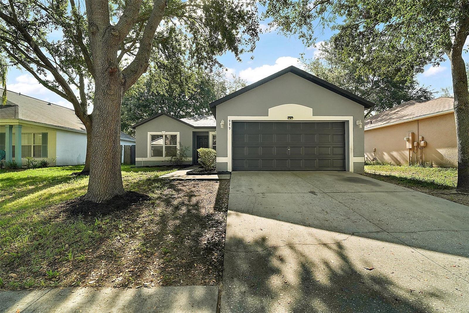 979 MAYFAIR STREET