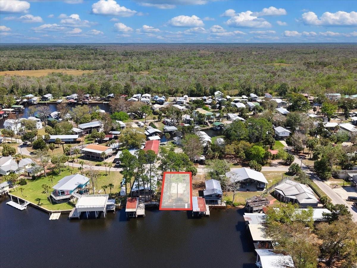 SUWANNEE SHORES - Land