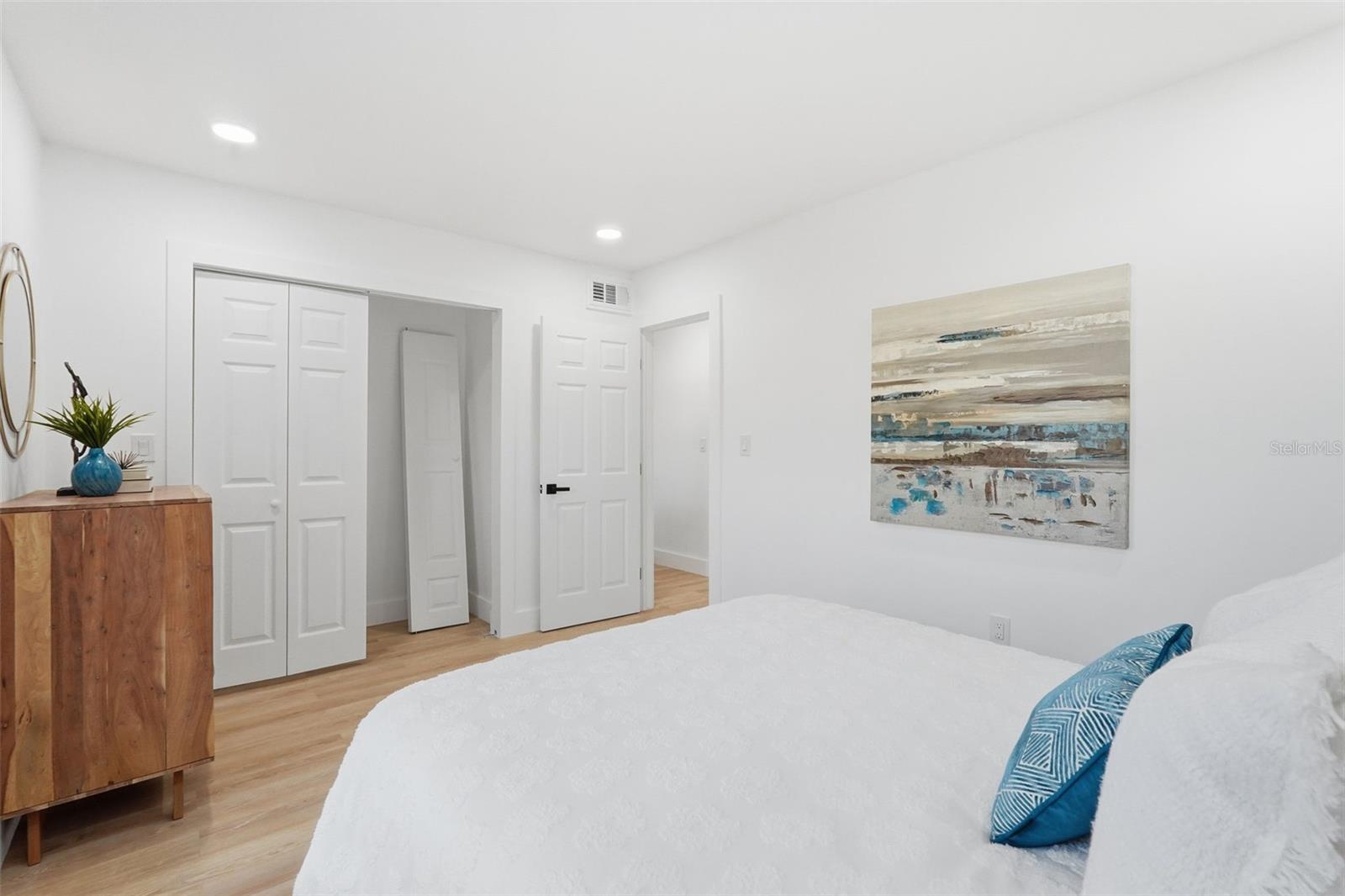 BAYWOOD SHORES 1ST ADD - Residential