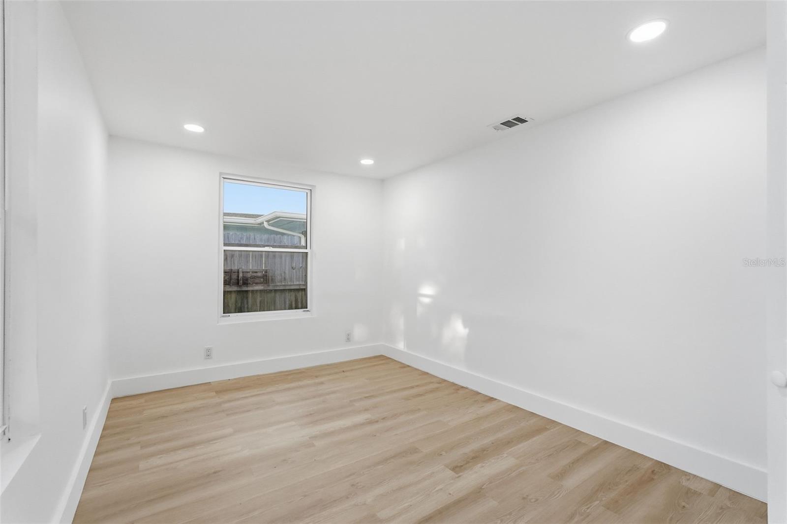 BAYWOOD SHORES 1ST ADD - Residential