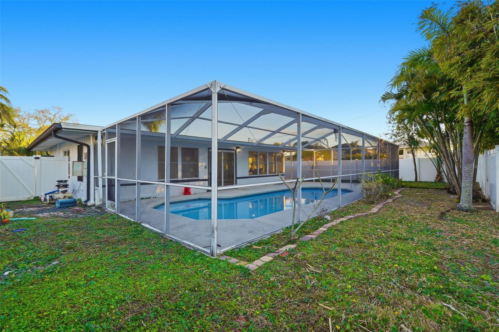 BAYWOOD SHORES 1ST ADD - Residential