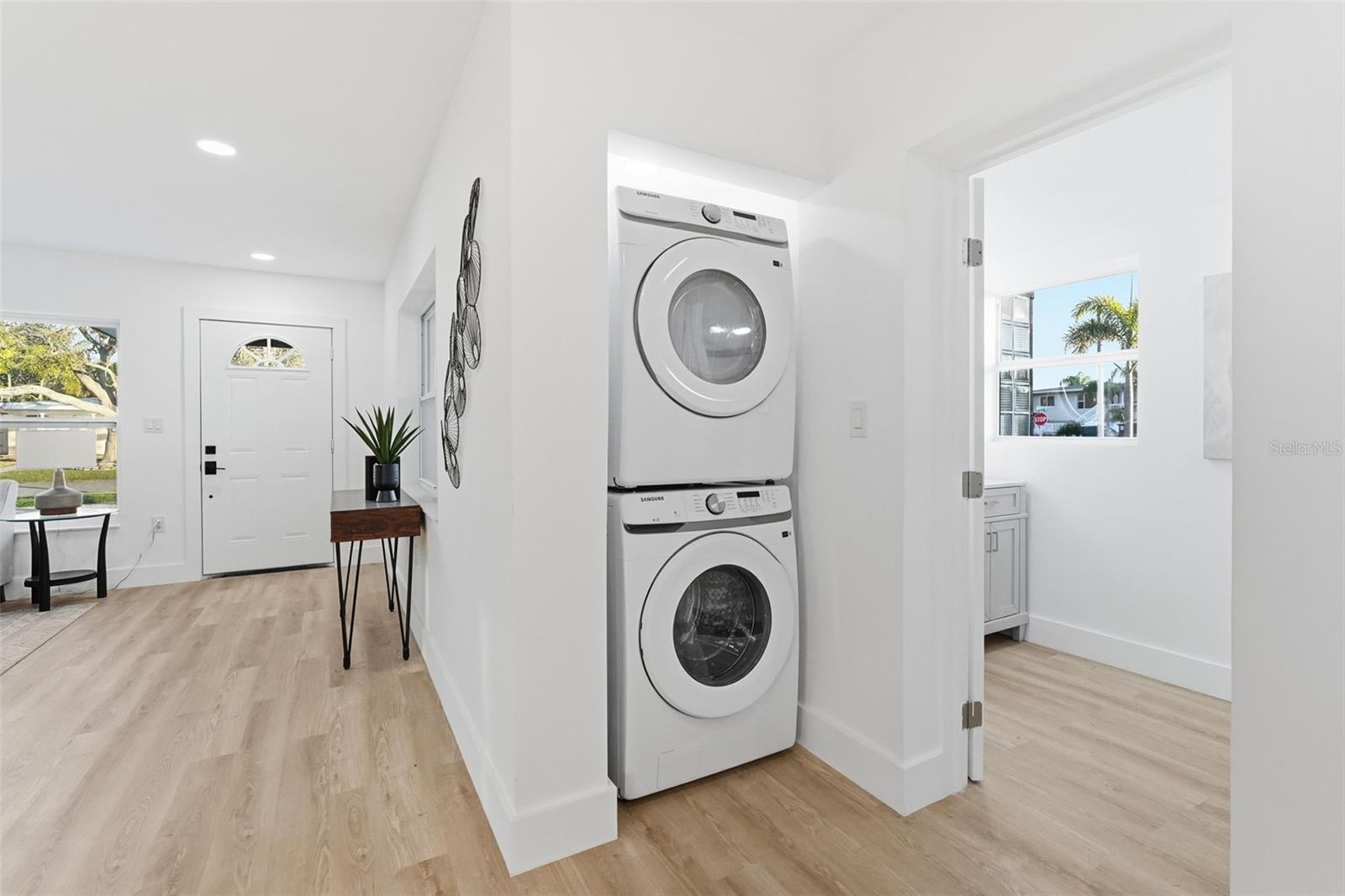 BAYWOOD SHORES 1ST ADD - Residential