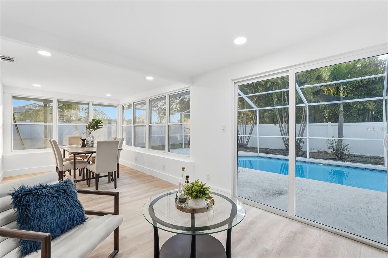 BAYWOOD SHORES 1ST ADD - Residential