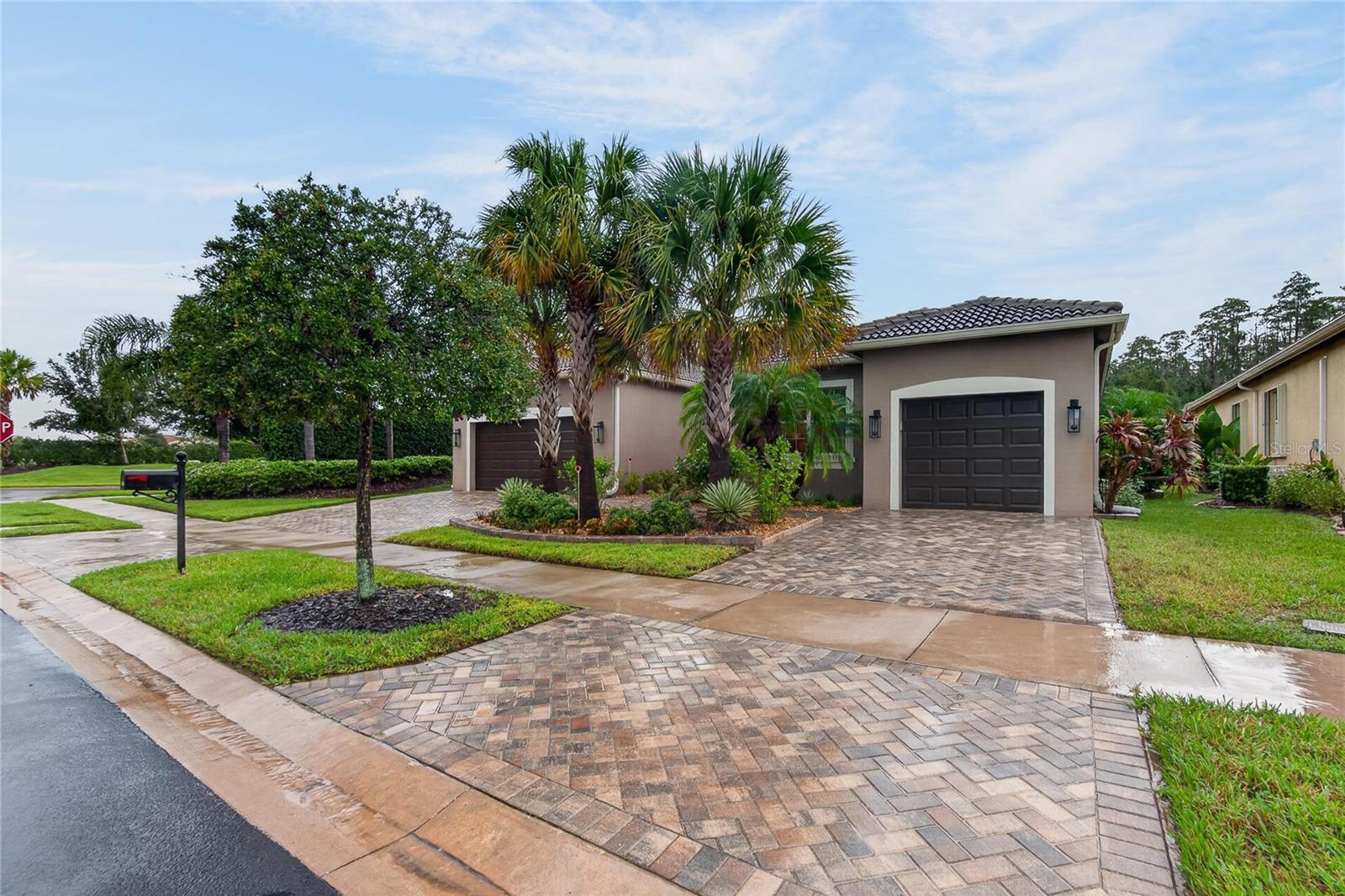 5002 EMERALD ISLE DRIVE