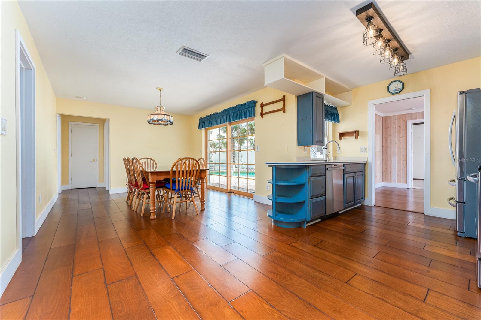 VINA-DEL-MAR SEC 1 - Residential