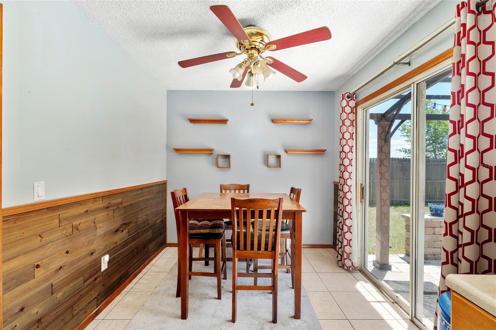 SILVER SPGS SHORES UN 12 - Residential