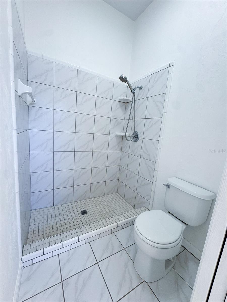 MEADOW GLEN REPL OF NOELLE ESTATE PH I - Residential