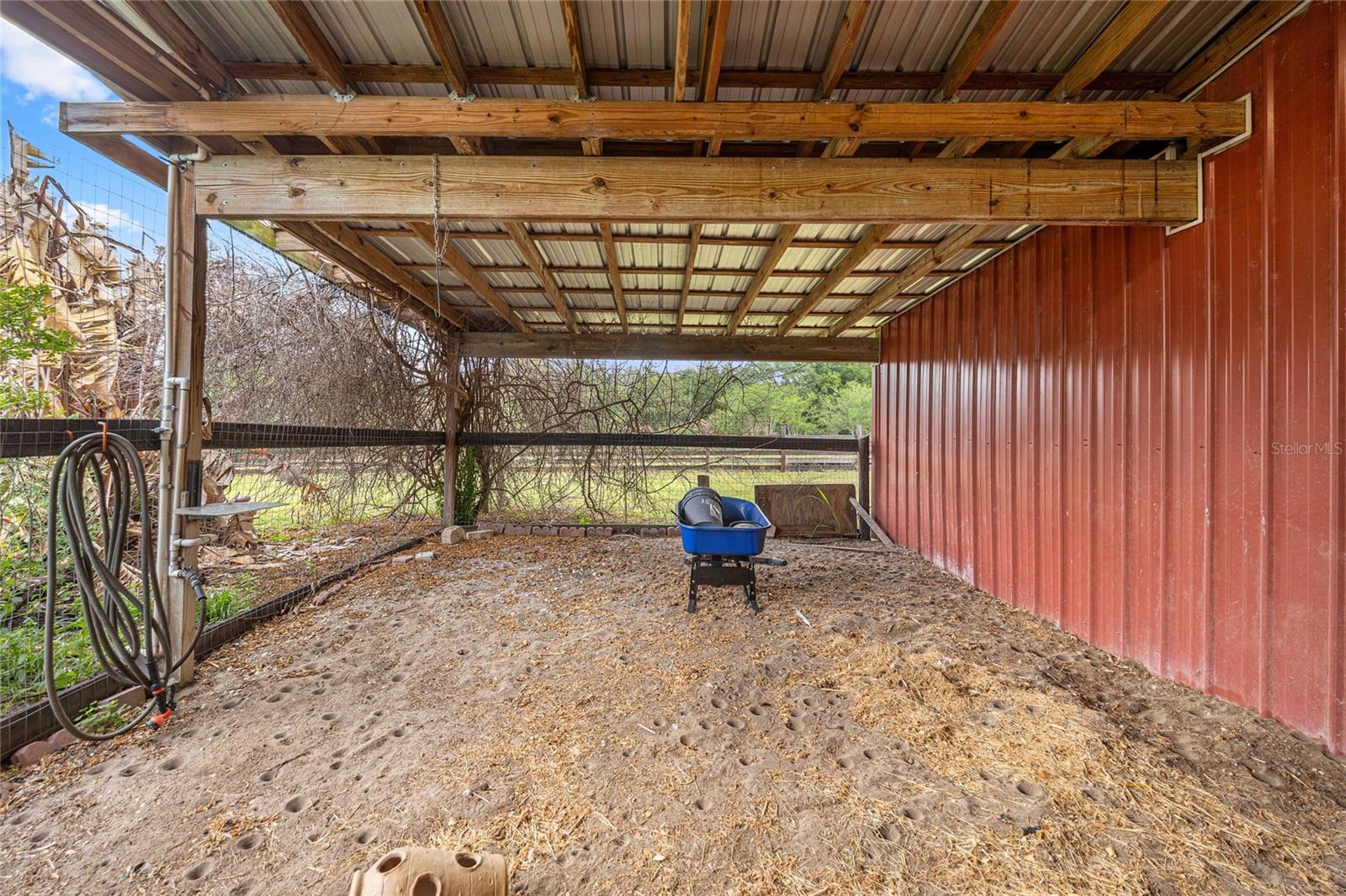 ACREAGE - Residential