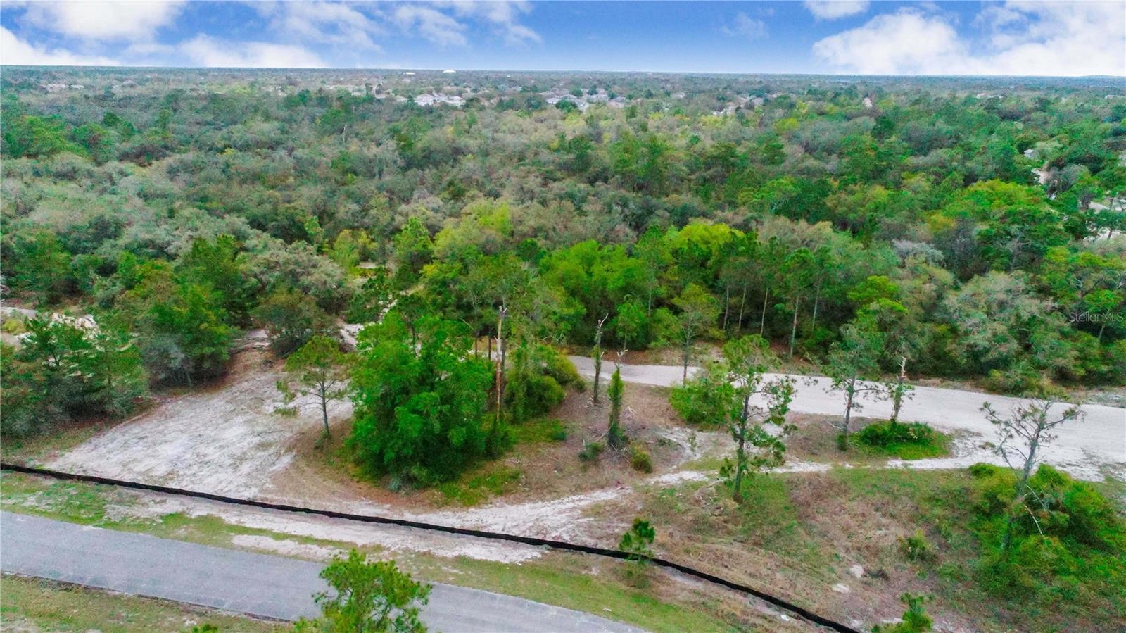 Welcome to 402 Rainbow Ct, a prime residential lot nestled in the heart of Poinciana, FL! This spacious vacant lot is located on a growing street, offering privacy and minimal through traffic—perfect for your future home or investment property. Surrounded by nature and growing development, this location offers both peace and potential.
Conveniently located near parks, schools, medical centers, shopping, and major highways. Low HOA fees and access to community amenities like pools, fitness centers, and walking trails make this a great opportunity.
Don't miss your chance to own in one of Central Florida’s fastest-growing areas!