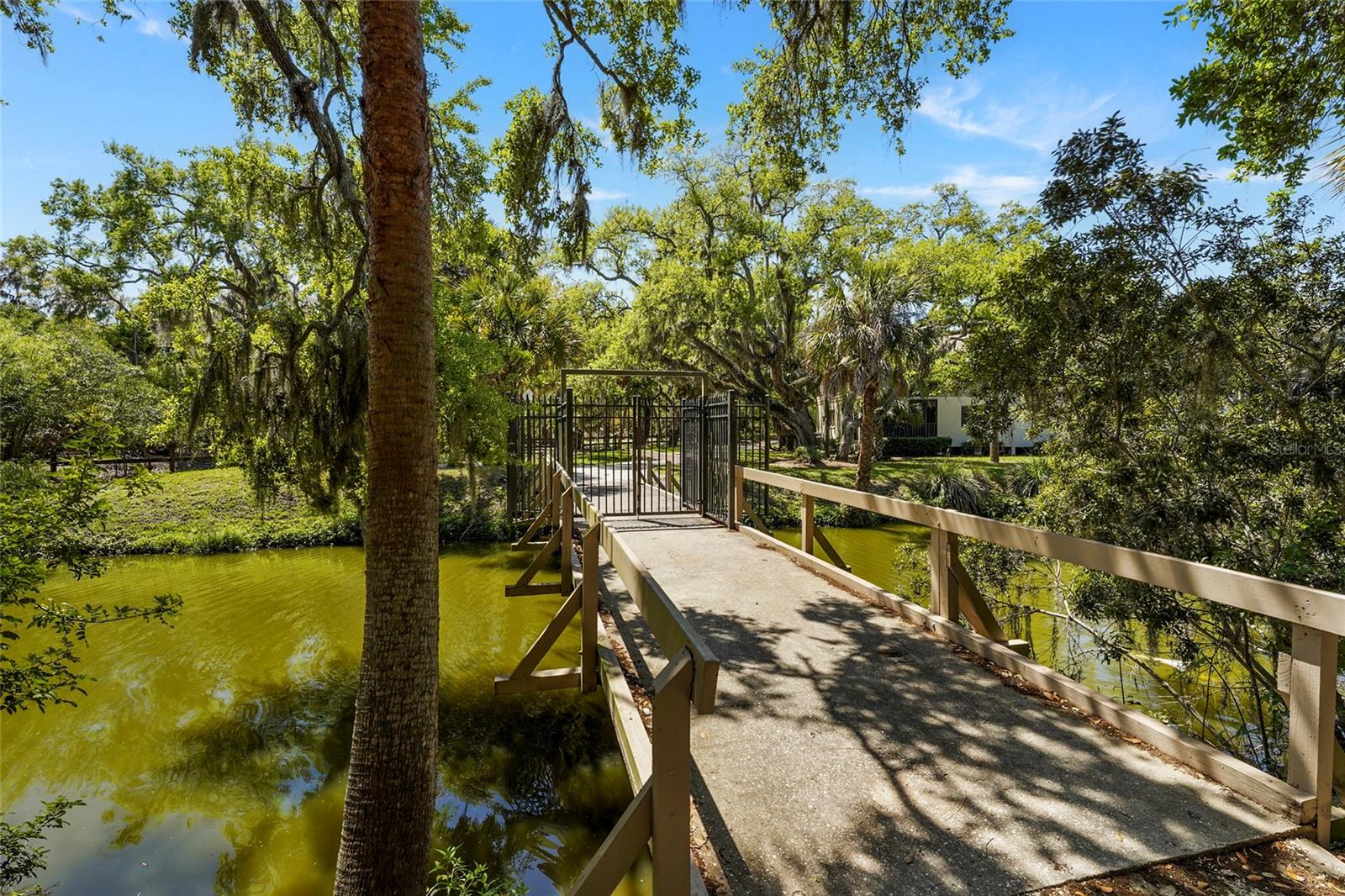 CROOKED CREEK SEC 1 - Residential