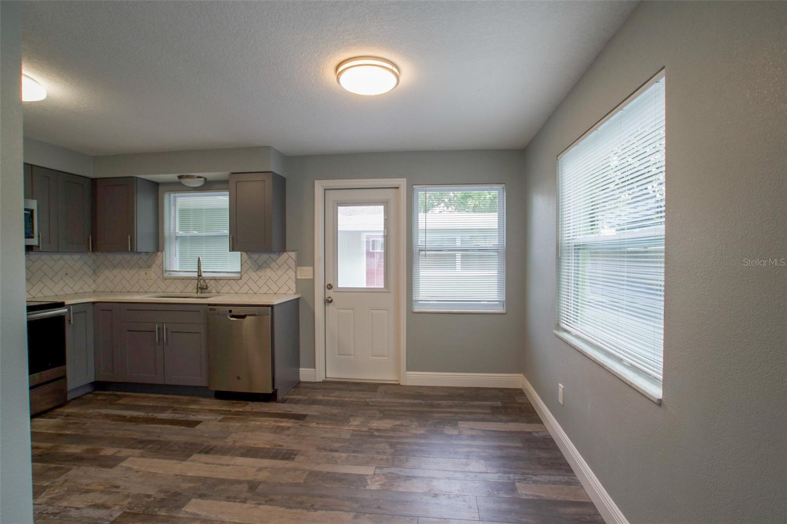 OAKLAND SUB - Residential Lease